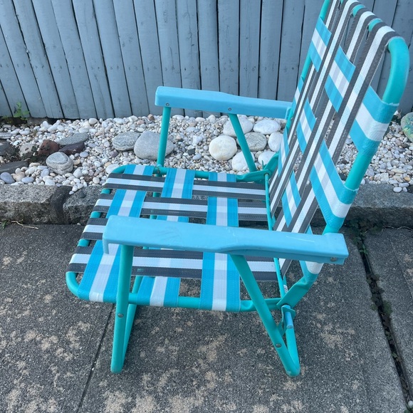 Vintage Aluminum Folding Webbed beach sand Chair Blue & white - Picture 4 of 9